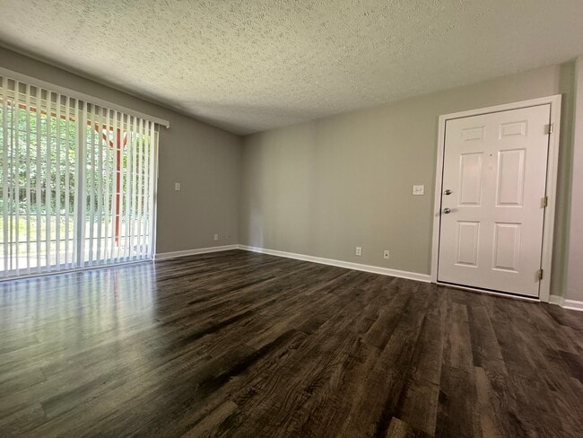 Photo - Woodfield Unit 513