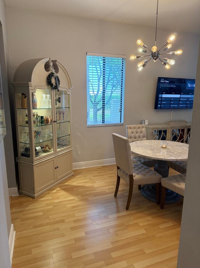 Photo - 2600 Venetian Dr