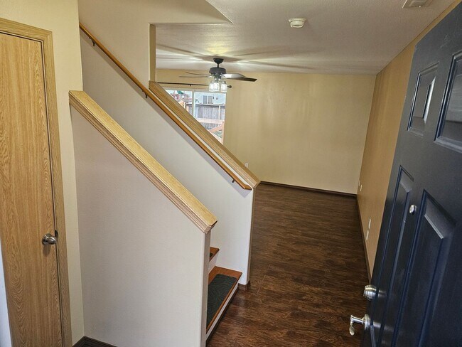 Photo - 3 Bed Home in Yelm For Rent!