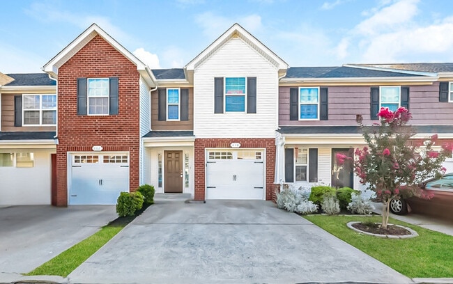 Building Photo - 410 Wichita Dr