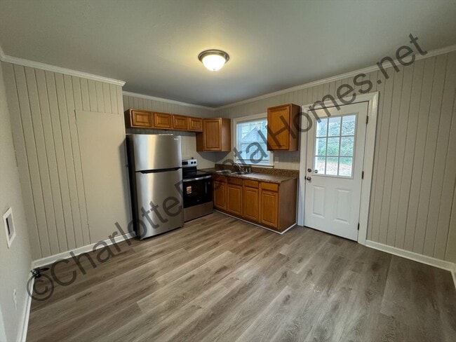 Photo - Brick Ranch home Convenient location