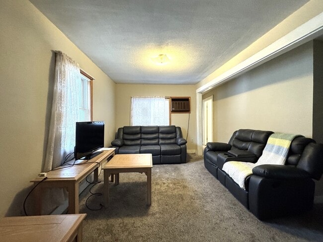 Photo - 30 Thorpe St Unit 2