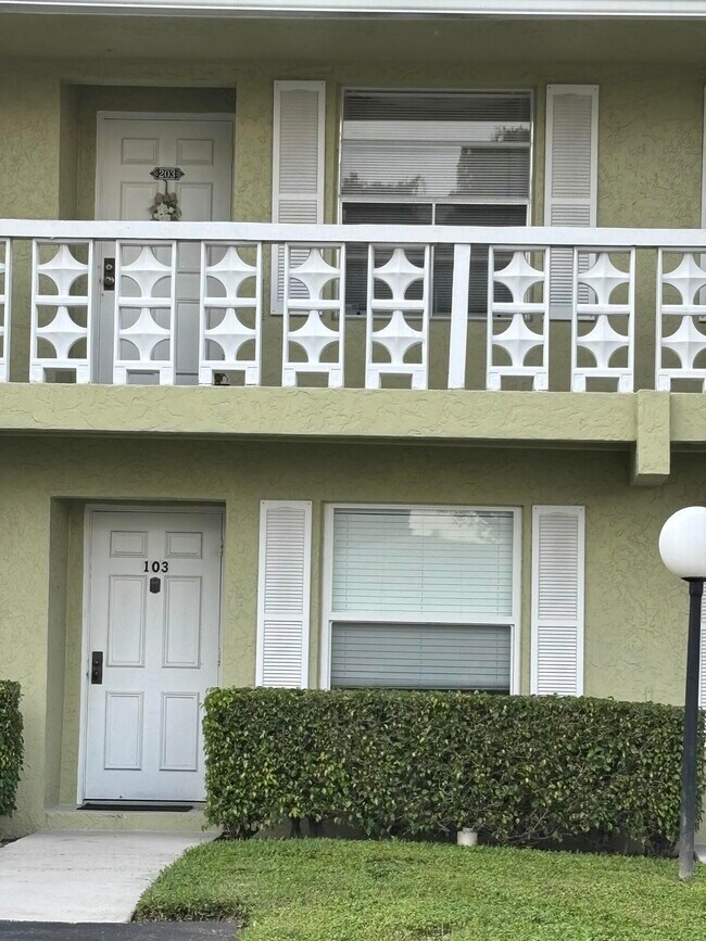 Photo - 1141 Calamondin Terrace Unidad 203