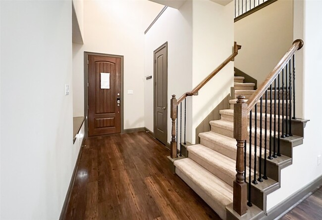 Photo - 95 Aventura Pl