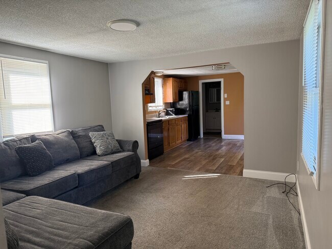 Living room - 10 Cooper St Unit 2nd Floor