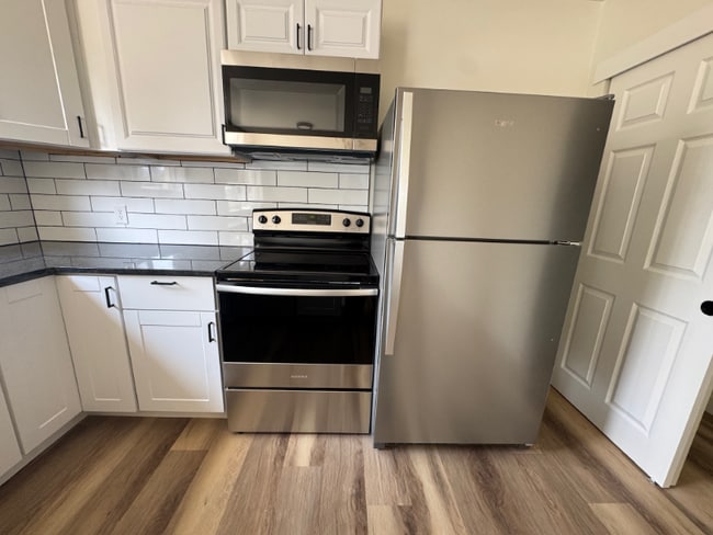 Photo - 806 Meeker St