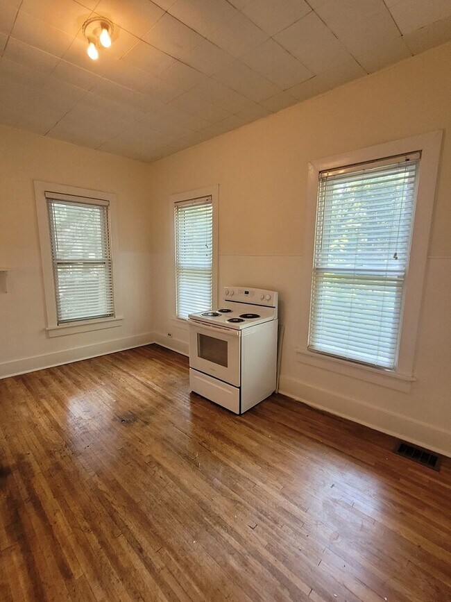 Photo - 1404 Bass Ave Unit Apt C