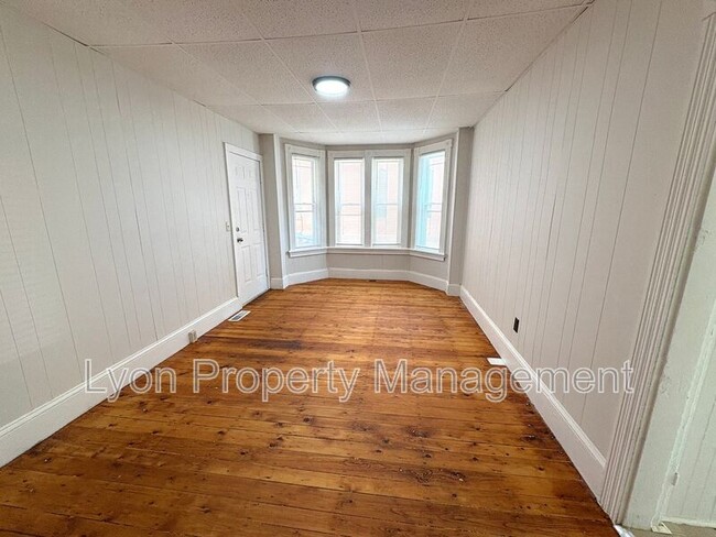 37 Mechanic Ave Unit 1L