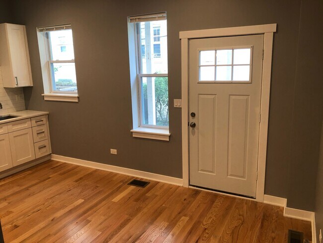 Kitchen/Back Door - 5521 S Dorchester Ave Unit 1