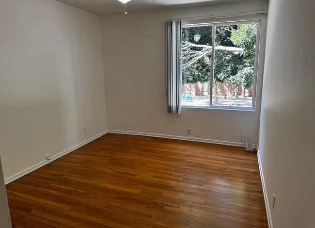 Photo - Barrington Terrace