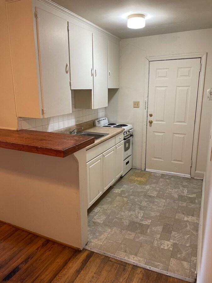 Photo - 1134 W Academy St