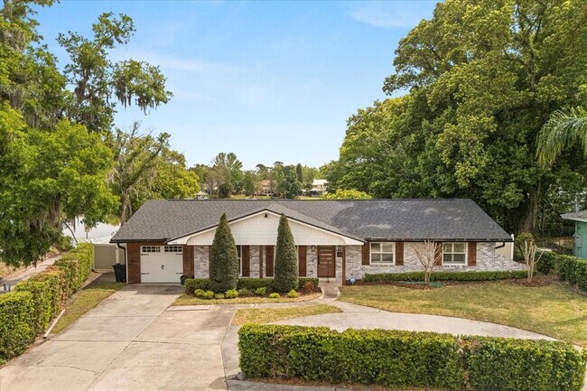 Photo - 201 Cedarwood Dr