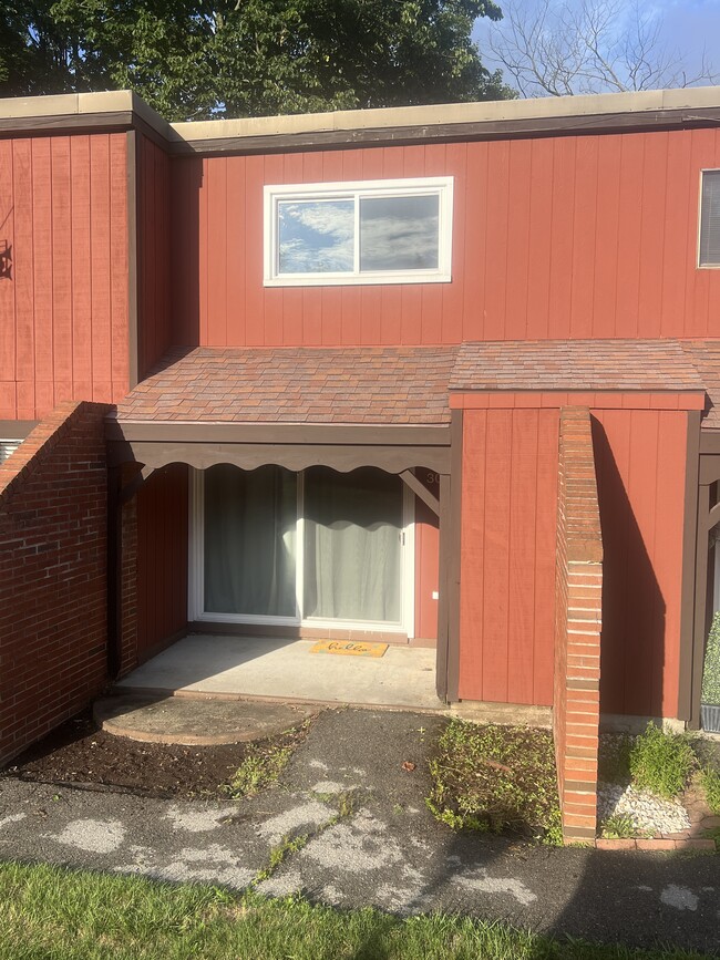 Building Photo - 30 Laurelbrook Ct Unit Mount View Vista