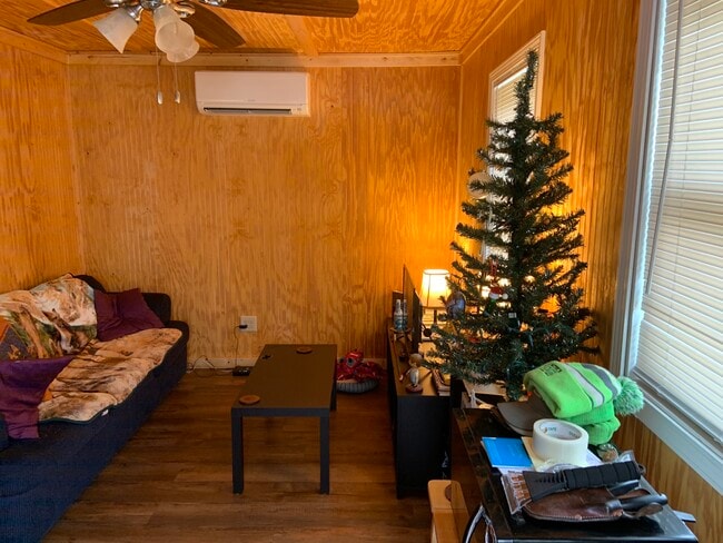 Photo - Unit #6 - Cullowhee Cabins & Cottages