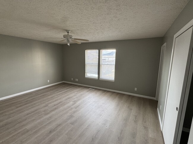 Photo - 804 Woodmere Dr