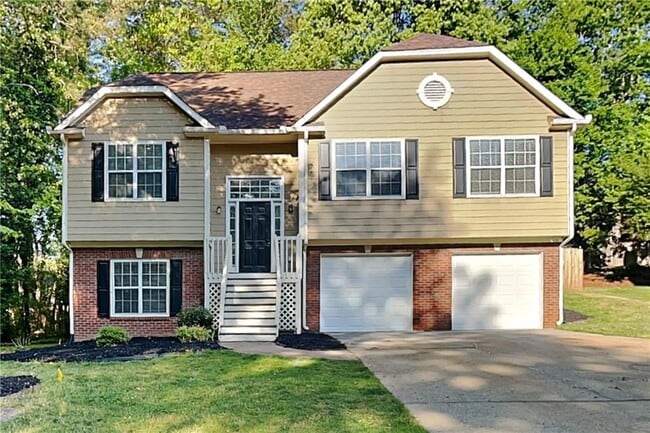 Building Photo - 5039 Wesleyan Dr