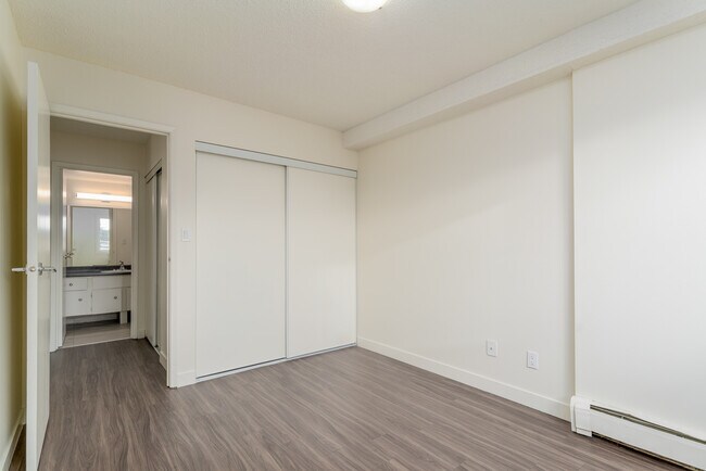 Photo - Marlborough Manor