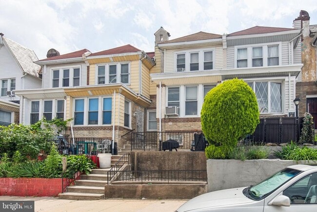 Photo - 2122 N Wanamaker St Casa Adosada