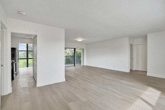 Photo - 1040 Homewood Blvd Unit L202