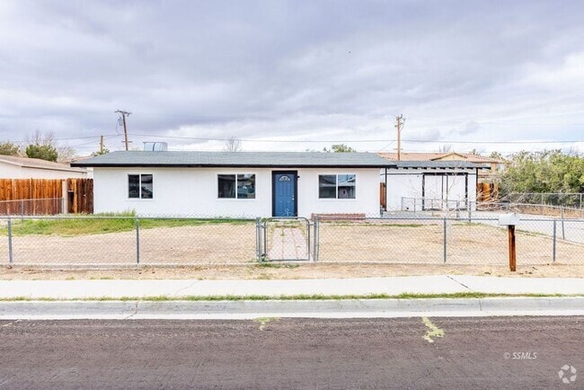 Building Photo - Beautiful fully remodeled 3 bedroom Rental