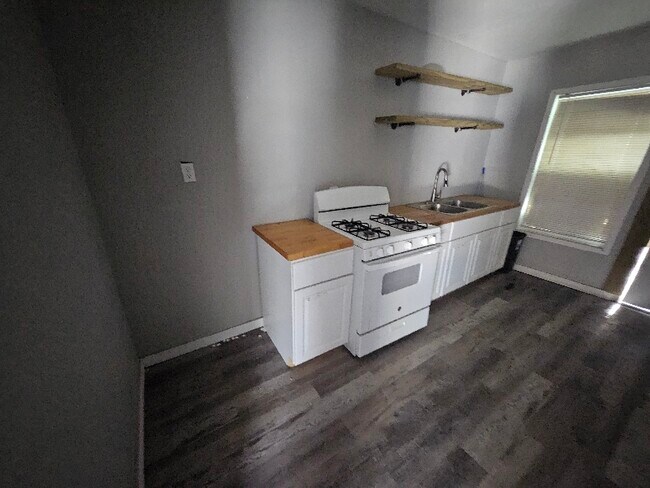 Photo - 821 S Alameda St Unit 4