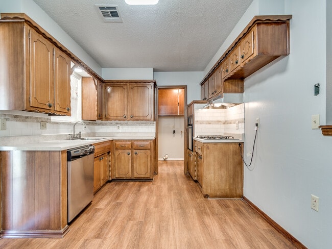 Photo - 5113 S Sage Ave