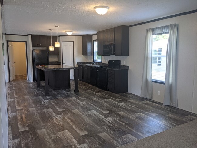 Photo - 215 Borman Ave