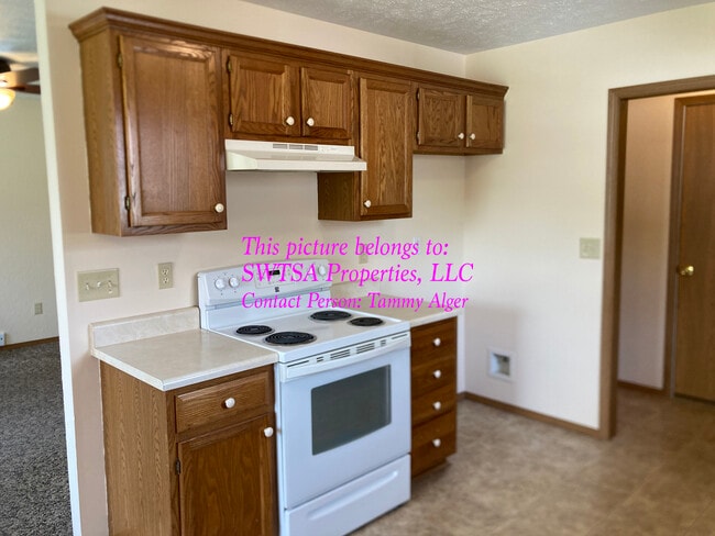 Photo - 421 W Olive St