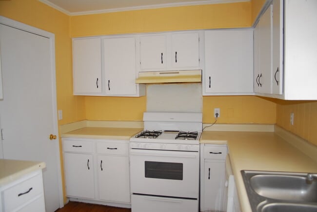 Photo - 2508 Halsel St