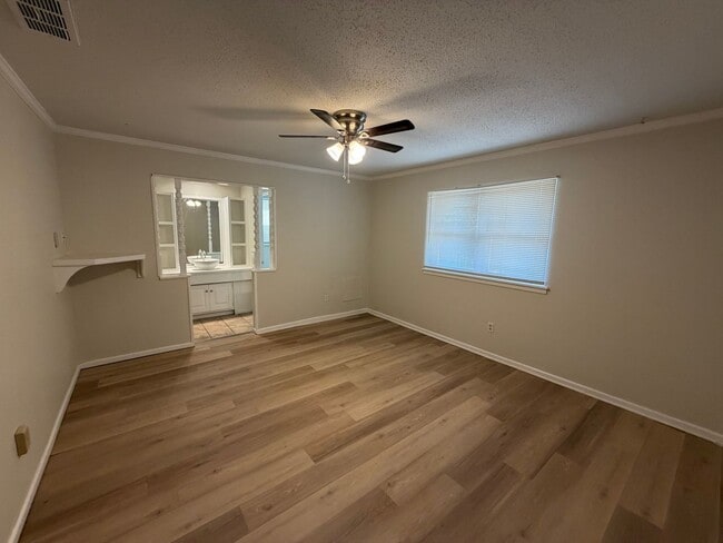 Photo - Fab 4 bed 2 bath 2 garage