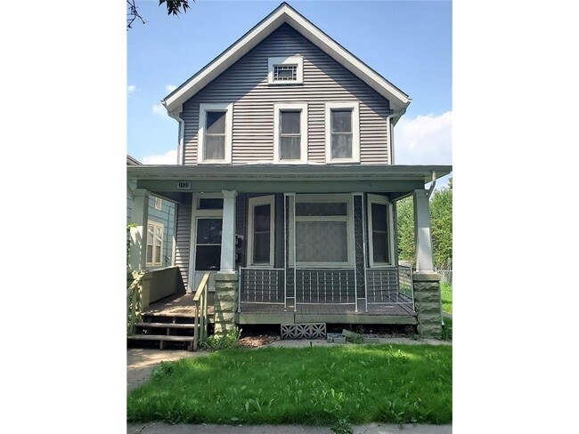 Building Photo - 1133 Beech St Rental