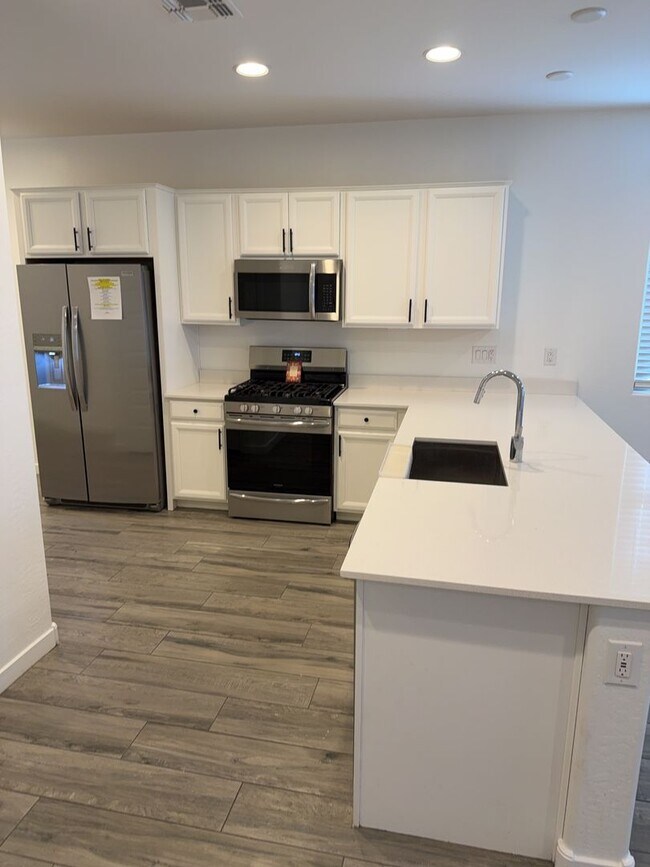 Photo - 24596 N 170th Dr