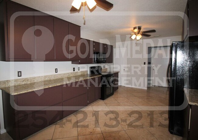 Photo - 2405 Westwood Dr