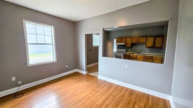 Photo - 2600 Annette St