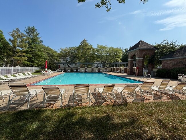 swimming Pool - 113 Cascade Ct Unit 6