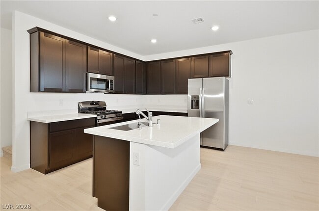 Photo - 254 Walsh Peak Ave