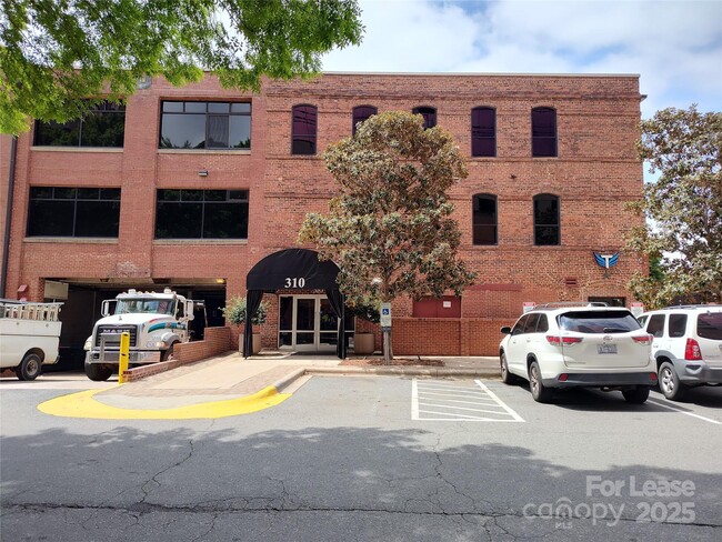 Photo - 310 Arlington Ave Unidad 333 Rental