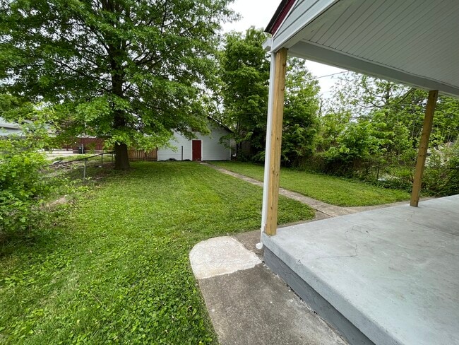 Photo - 1506 E Oak St