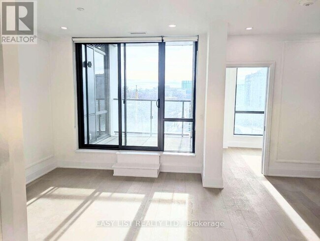 Photo - 505 Glencairn Ave Unit 220