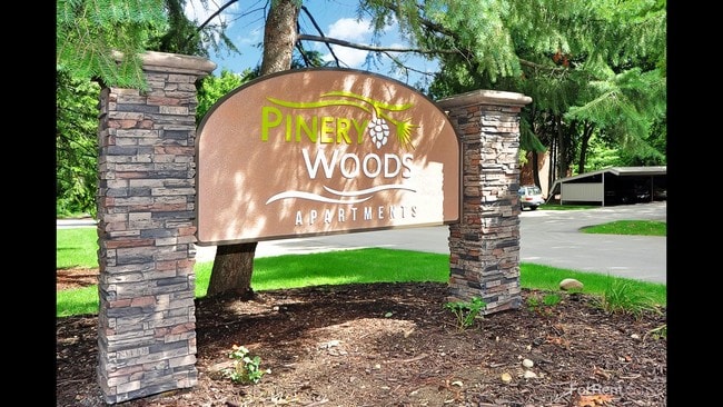 Photo - Pinery Woods Apartments
