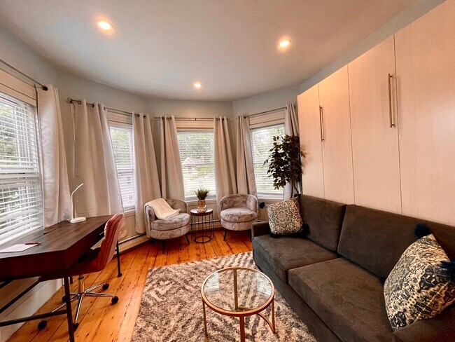 319 Western Ave