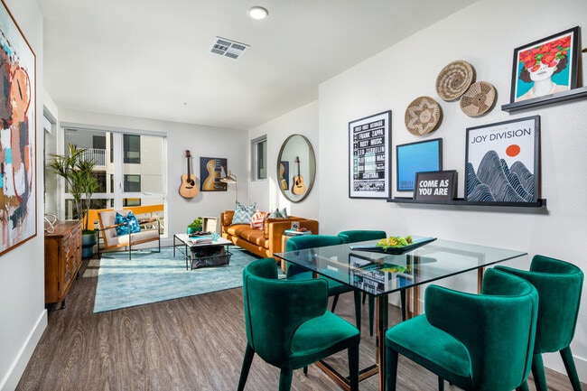 LLEWELLYN apartments — community photo