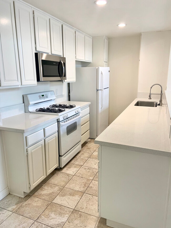 Equipped Kitchens