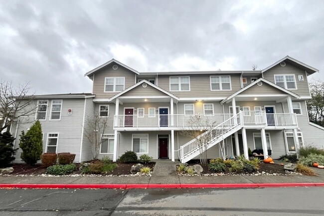 Nantucket Condominiums ~ Mukilteo - Nantucket Condominiums ~ Mukilteo Unit J202