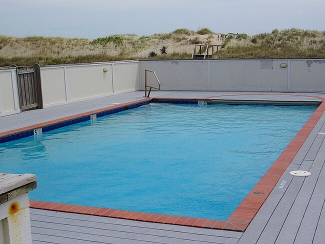 Photo - Stowe on 12 Unit #3