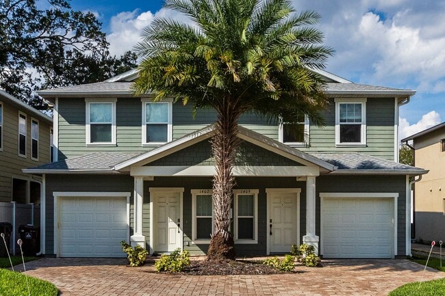 Building Photo - Beautiful, Spacious 3/2.5 in Wadeview Park Rental