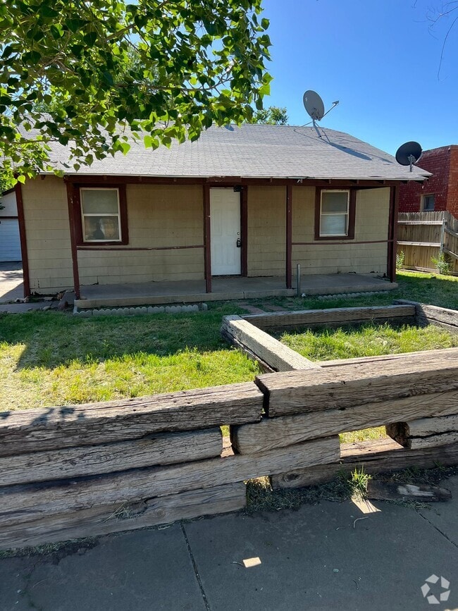 Building Photo - 405 S Louisiana St Rental