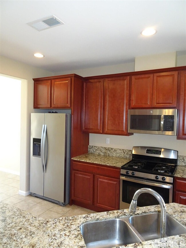 Photo - 494 Merganser Ln