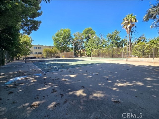Photo - 7641 Reseda Blvd Unidad 120