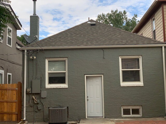 Photo - 2921 N Marion St